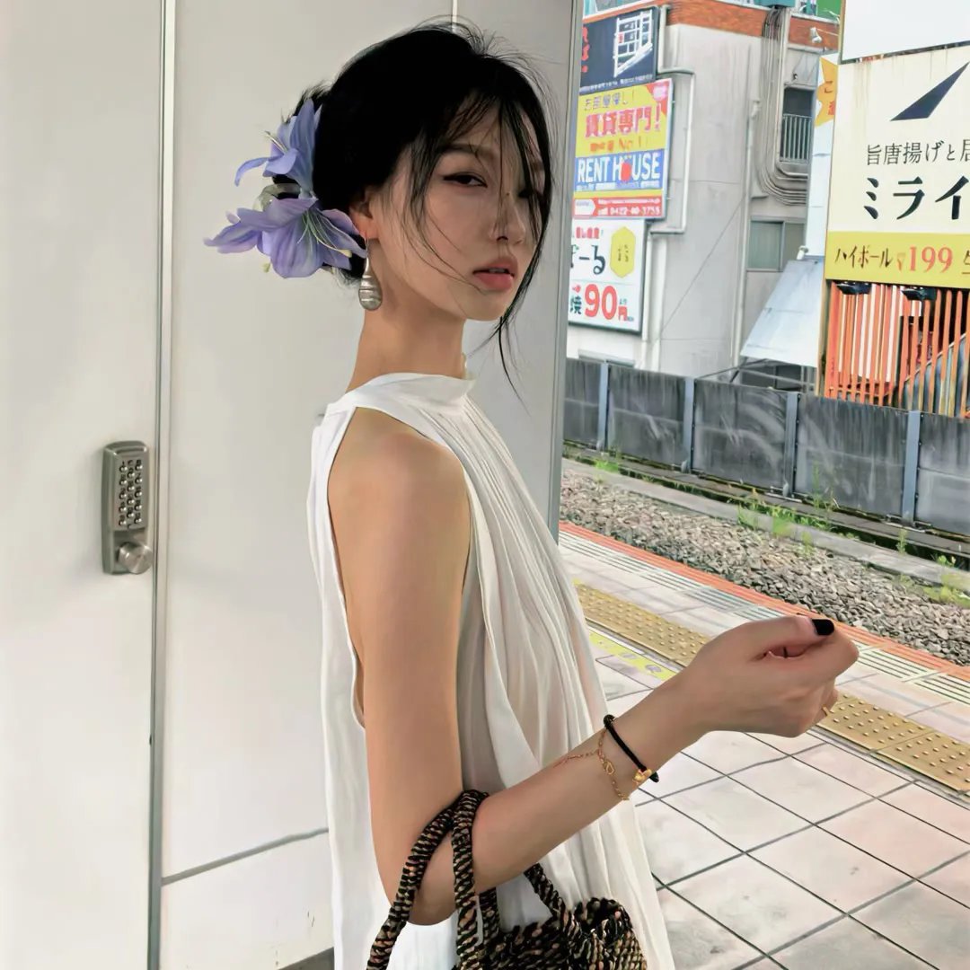 谜一样的双眼